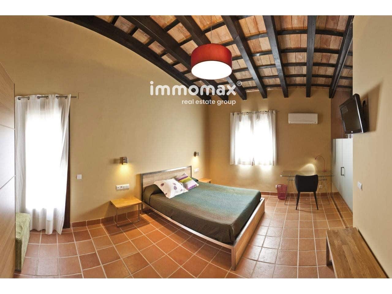 8 soverom Villa til salgs i Tortosa med svømmebasseng garasje - € 1 800 000 (Ref: 8200570)