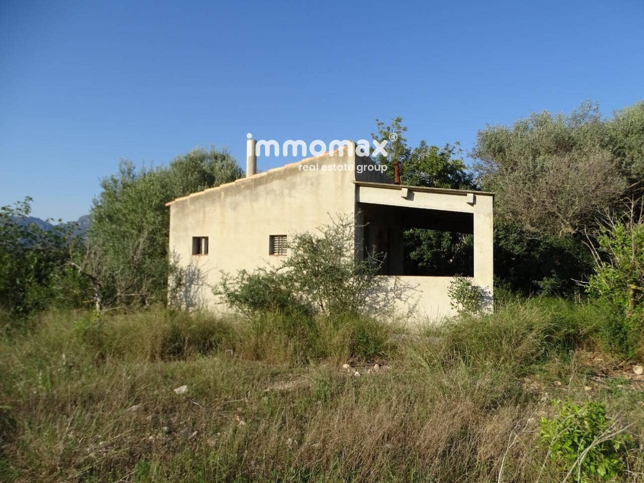 Villa til salg i Tivenys - € 36.000 (Ref: 8205353)