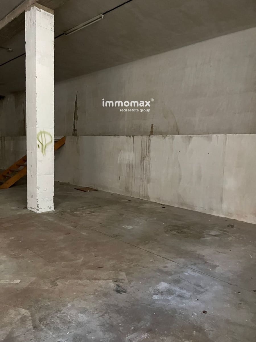 Erhverv til salg i Sant Feliu de Llobregat med garage - € 330.000 (Ref: 8254805)