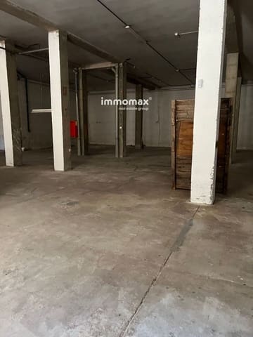 Commercial for sale in Sant Feliu de Llobregat with garage - € 330,000 (Ref: 8254805)