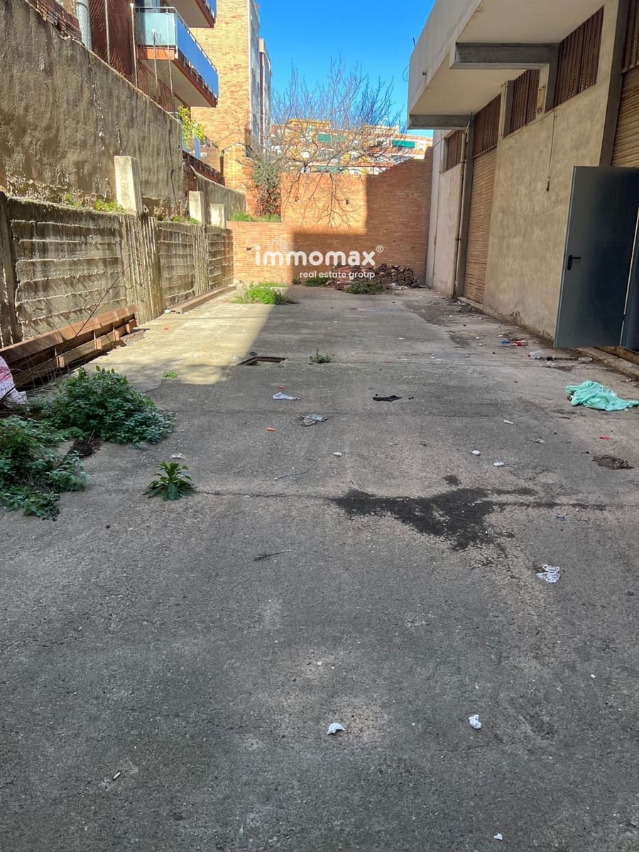 Erhverv til salg i Sant Feliu de Llobregat med garage - € 330.000 (Ref: 8254805)