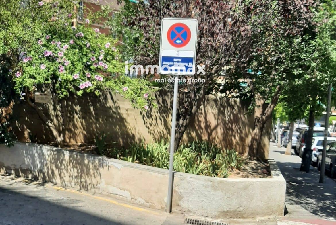 Erhverv til salg i Sant Feliu de Llobregat med garage - € 330.000 (Ref: 8254805)