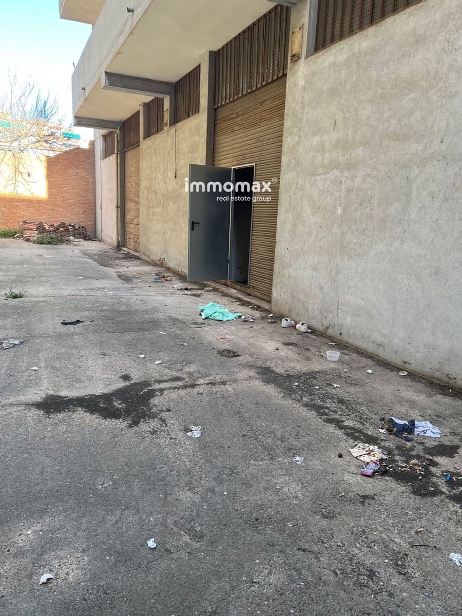 Erhverv til salg i Sant Feliu de Llobregat med garage - € 330.000 (Ref: 8254805)