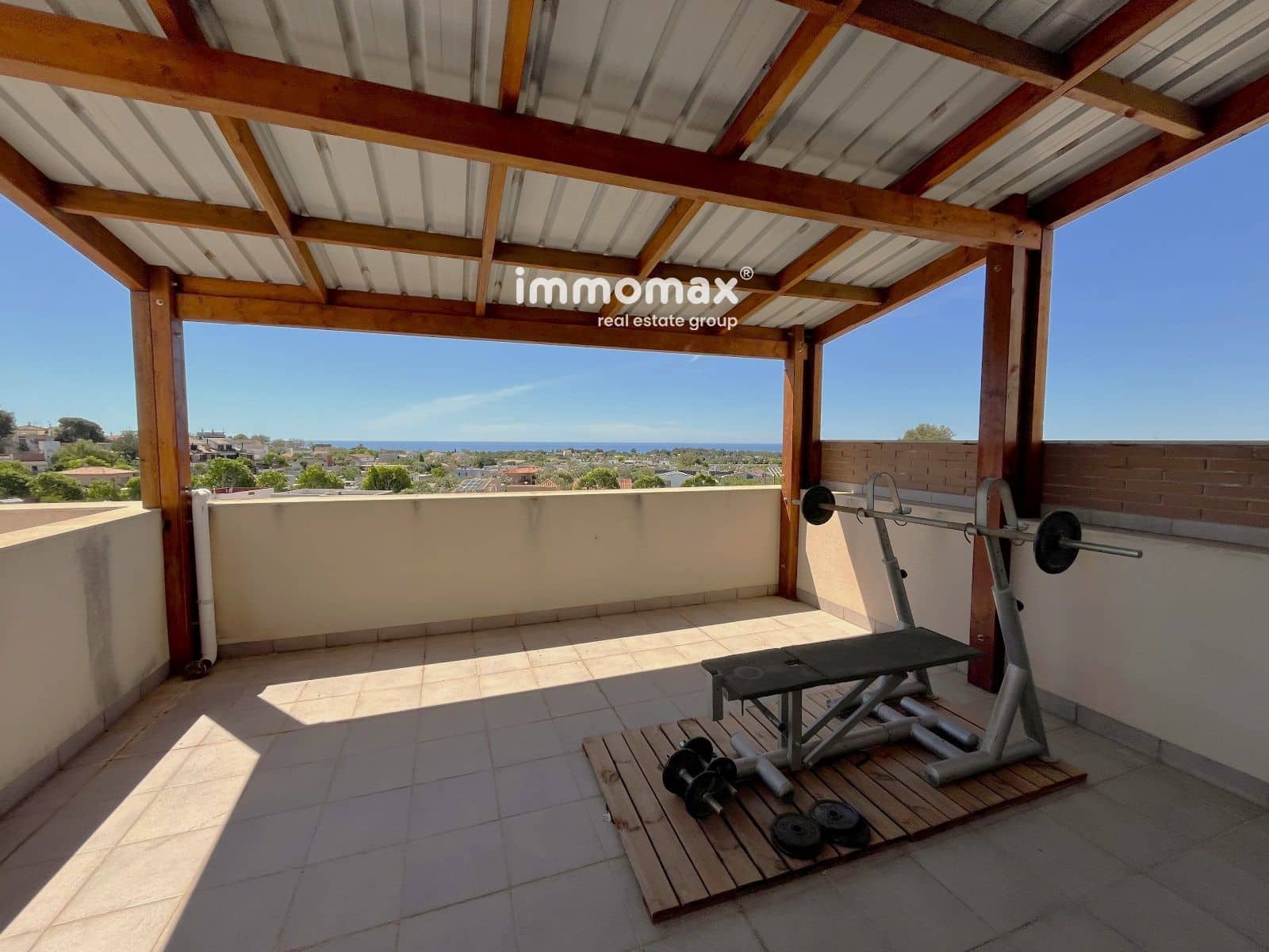 4 soveværelse Villa til salg i Vilanova i la Geltru med swimmingpool garage - € 430.000 (Ref: 8296418)