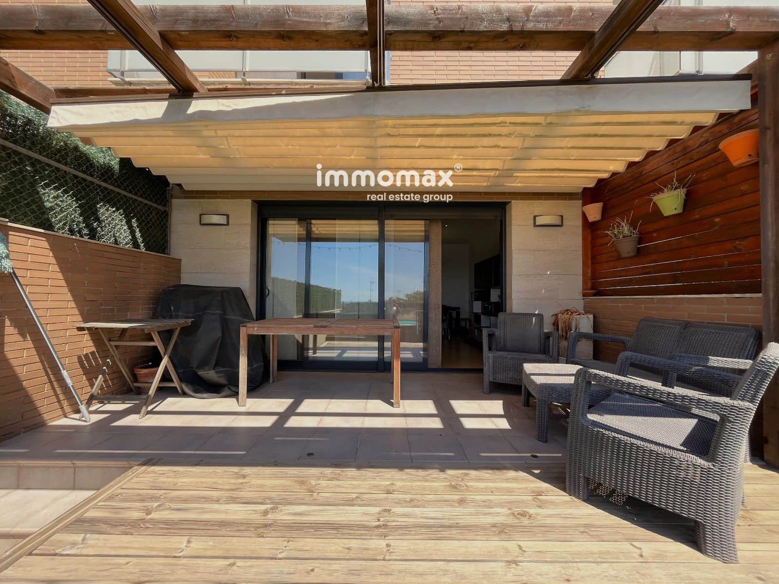 4 soveværelse Villa til salg i Vilanova i la Geltru med swimmingpool garage - € 430.000 (Ref: 8296418)