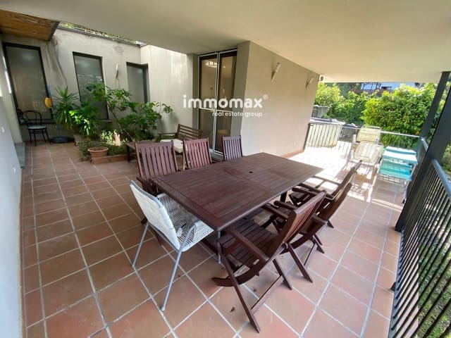 4 bedroom Villa for sale in Olivella with pool garage - € 345,000 (Ref: 8302131)