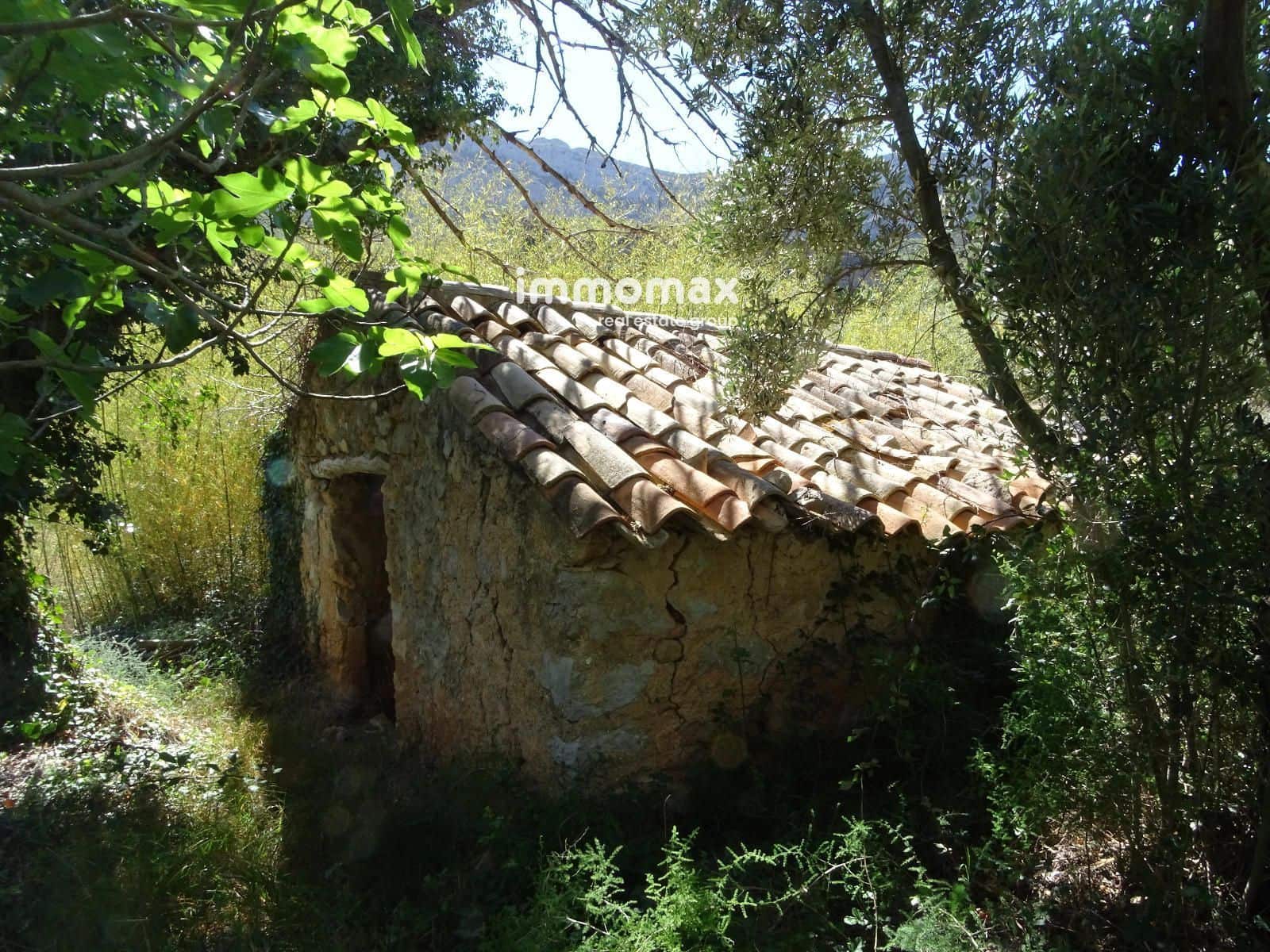 Grunde uden byggetilladelser til salg i Horta de Sant Joan - € 46.000 (Ref: 8321113)