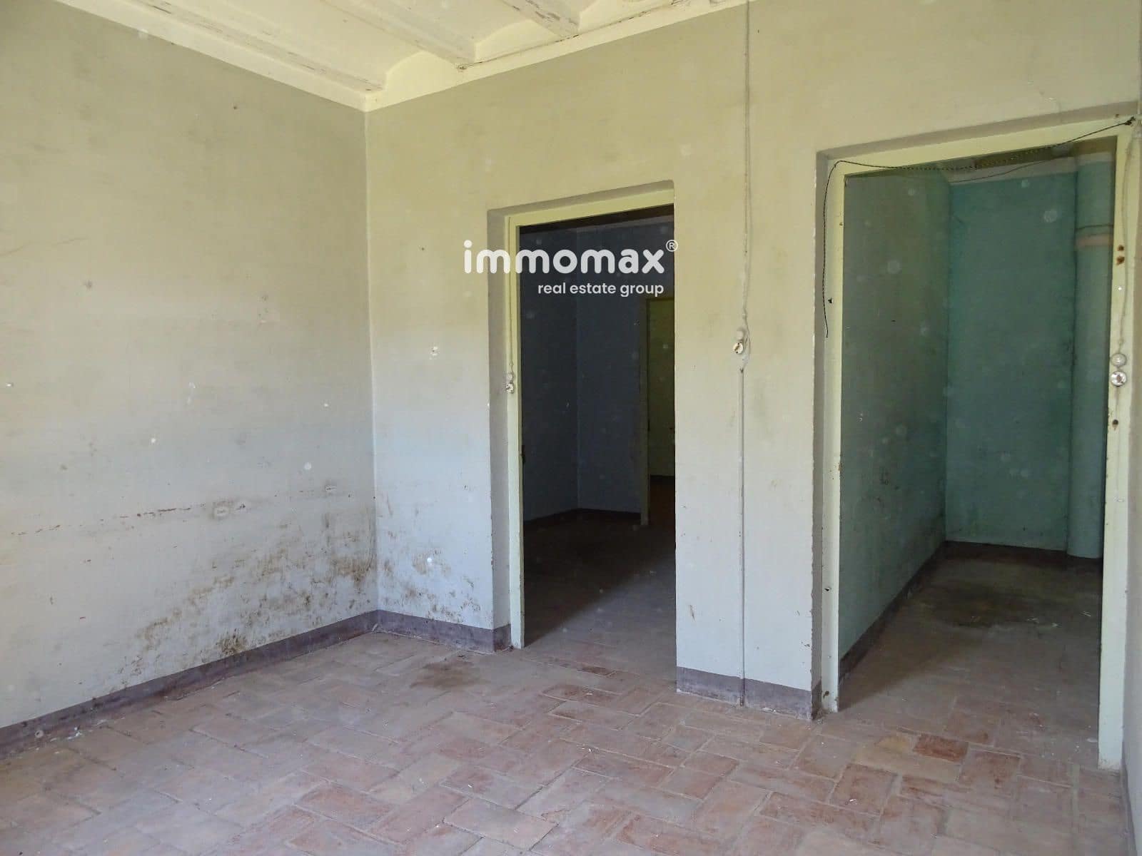 4 soverom Villa til salgs i Tortosa med garasje - € 126 000 (Ref: 8329085)