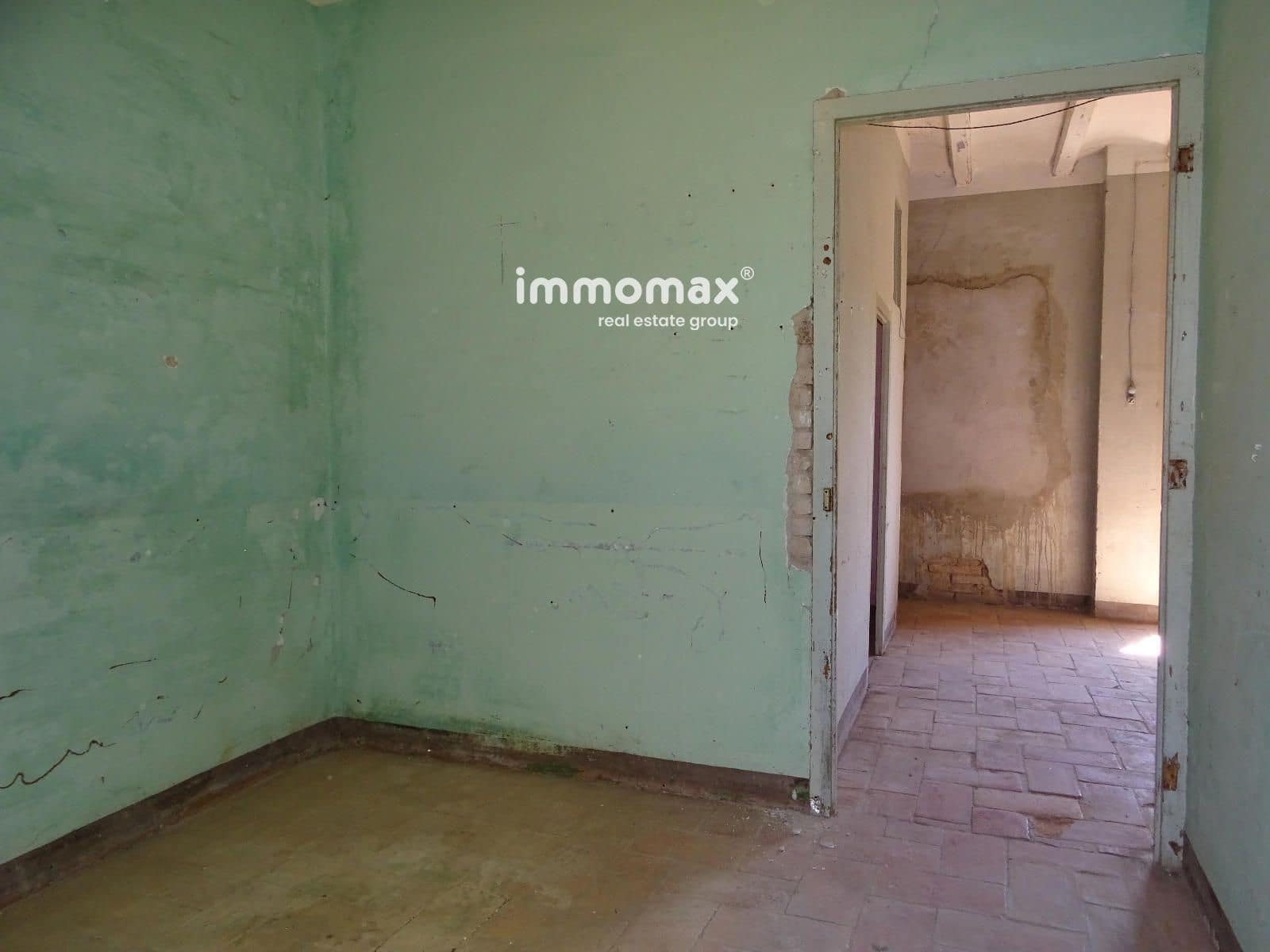 4 soverom Villa til salgs i Tortosa med garasje - € 126 000 (Ref: 8329085)