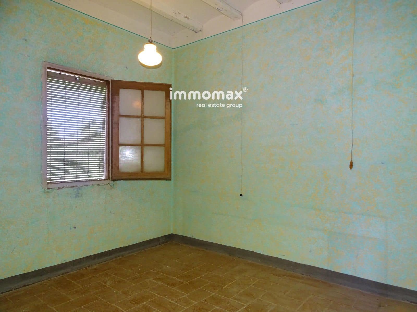 4 soverom Villa til salgs i Tortosa med garasje - € 126 000 (Ref: 8329085)