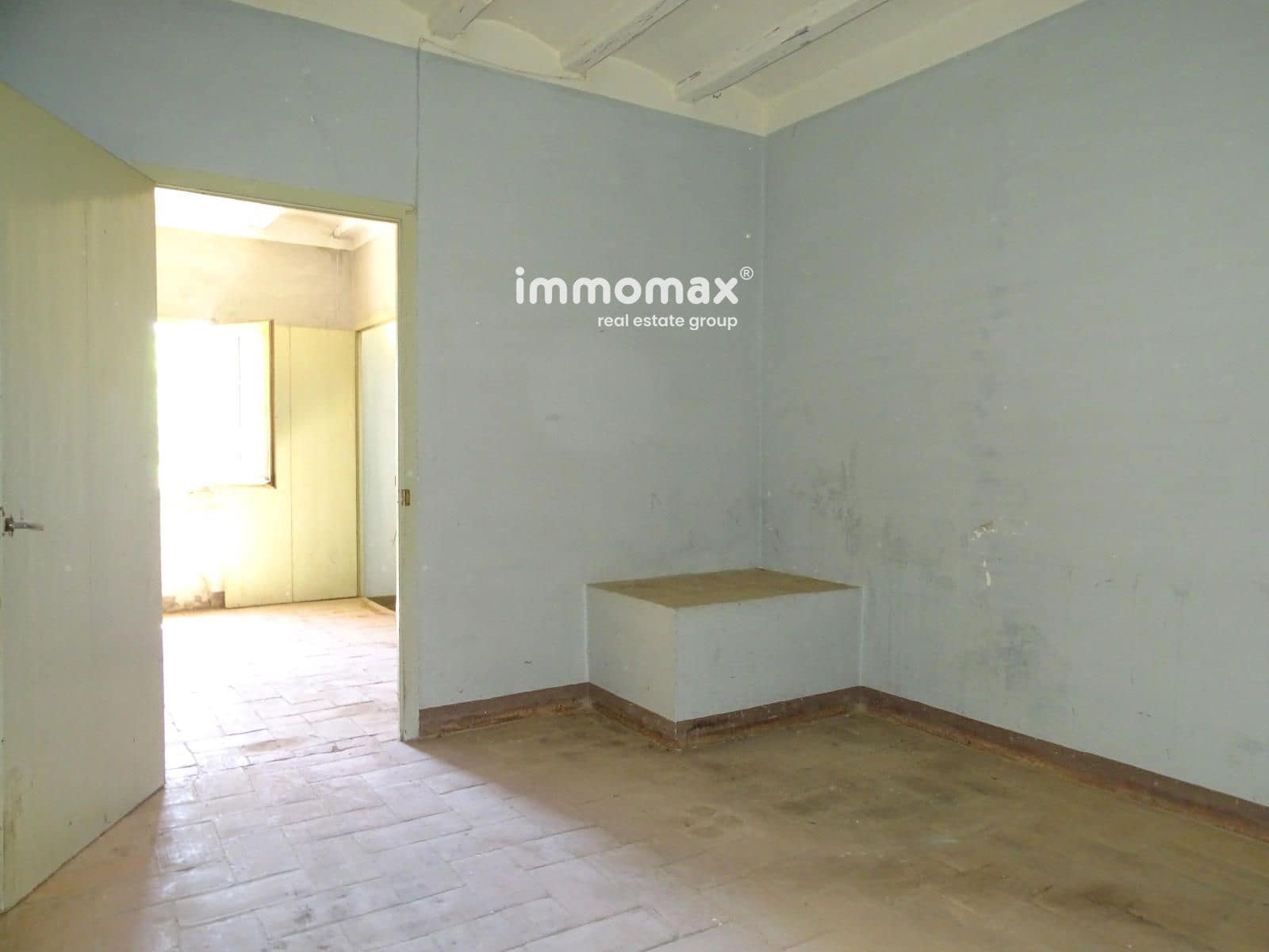 4 soverom Villa til salgs i Tortosa med garasje - € 126 000 (Ref: 8329085)