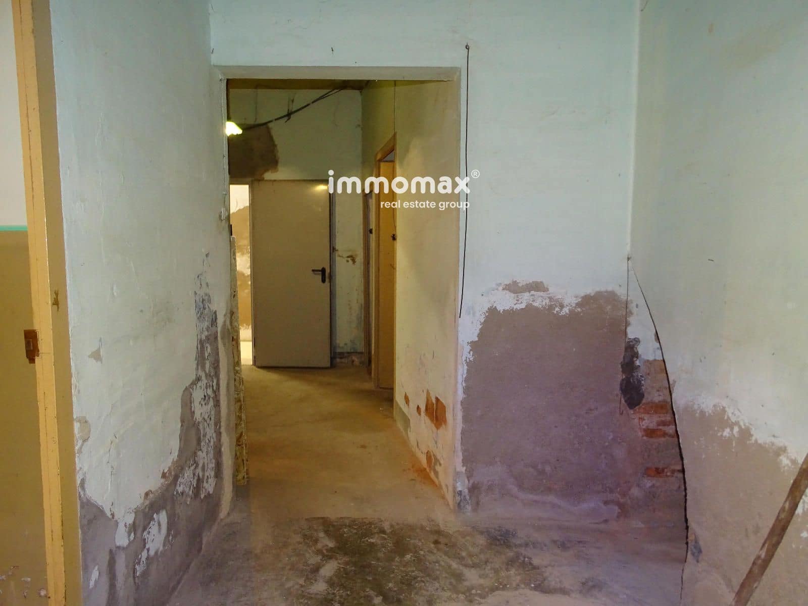 4 soverom Villa til salgs i Tortosa med garasje - € 126 000 (Ref: 8329085)