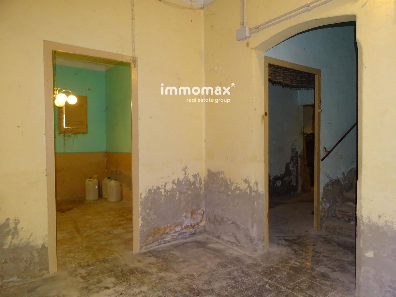 4 soverom Villa til salgs i Tortosa med garasje - € 126 000 (Ref: 8329085)