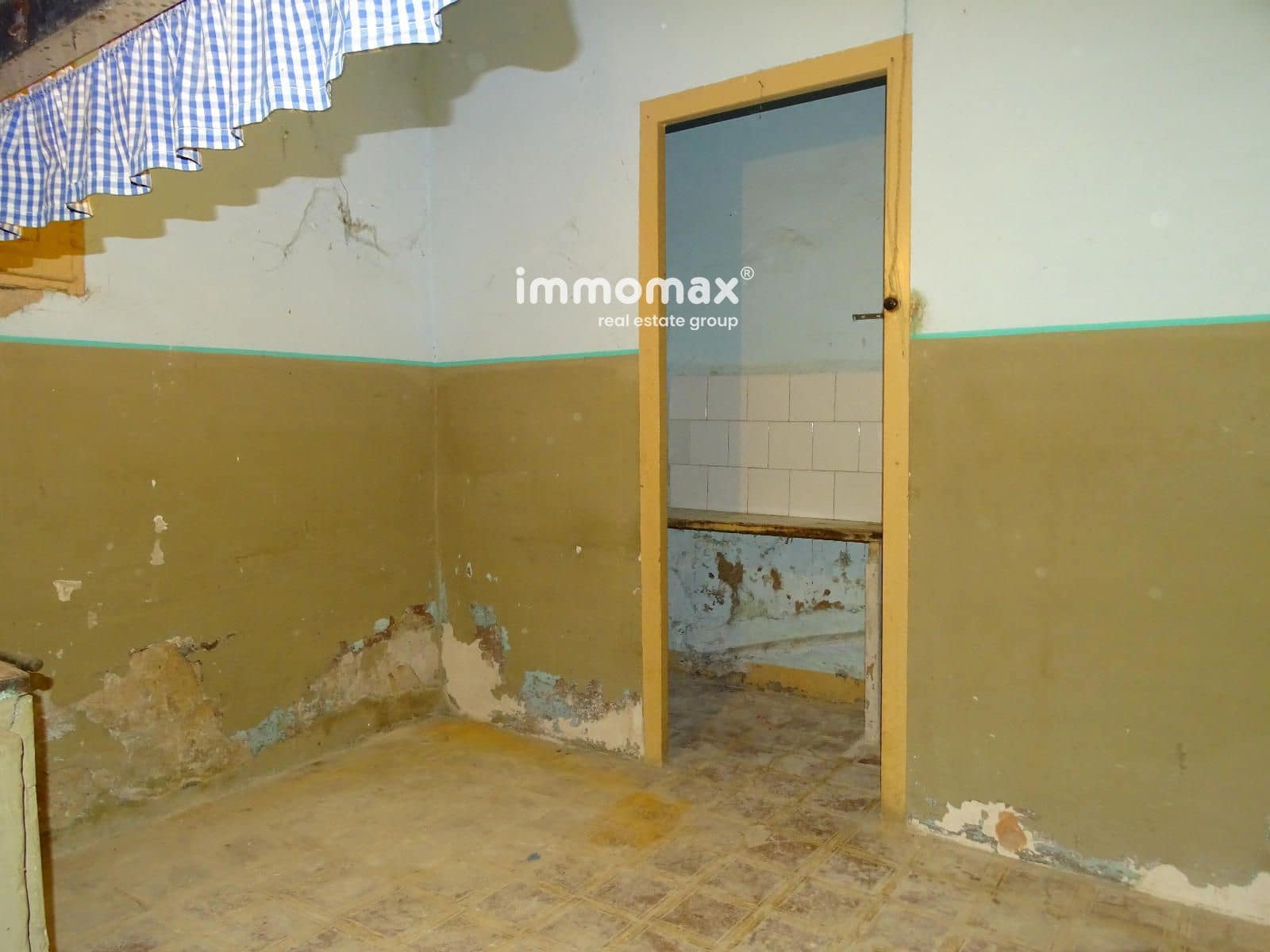 4 soverom Villa til salgs i Tortosa med garasje - € 126 000 (Ref: 8329085)