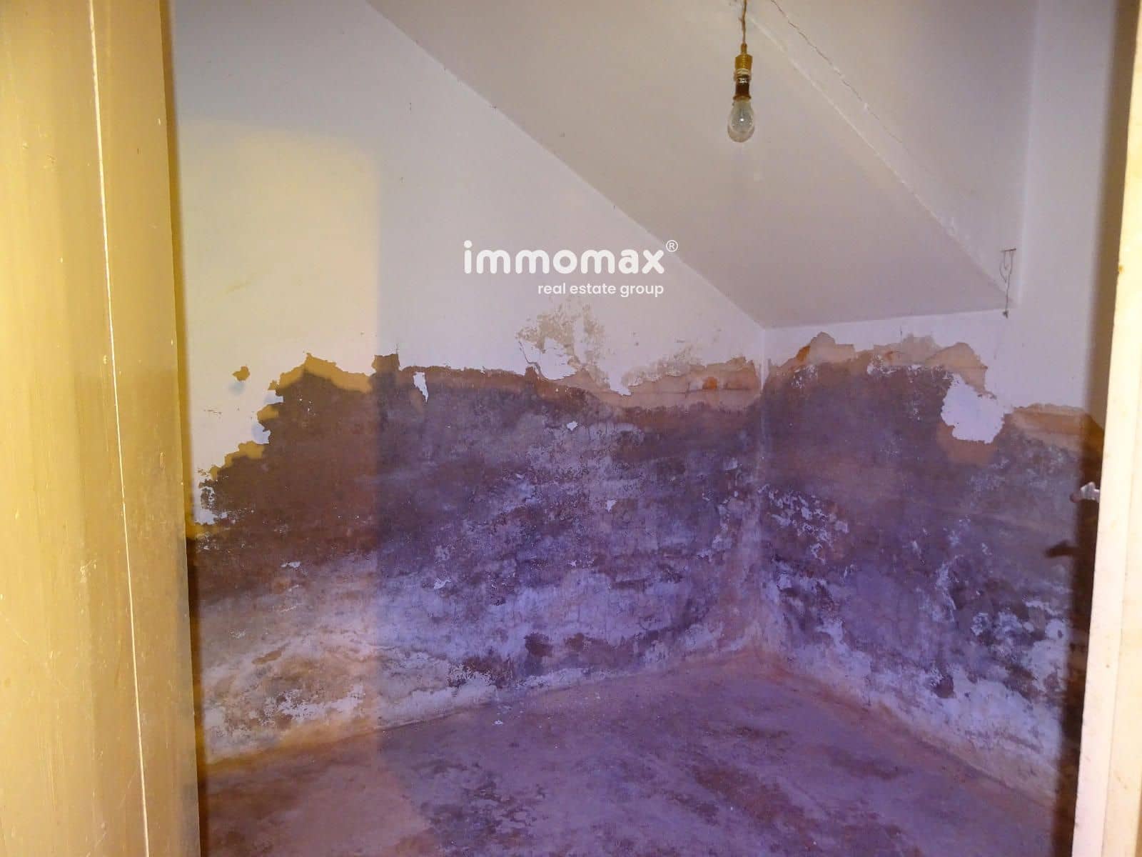 4 soverom Villa til salgs i Tortosa med garasje - € 126 000 (Ref: 8329085)