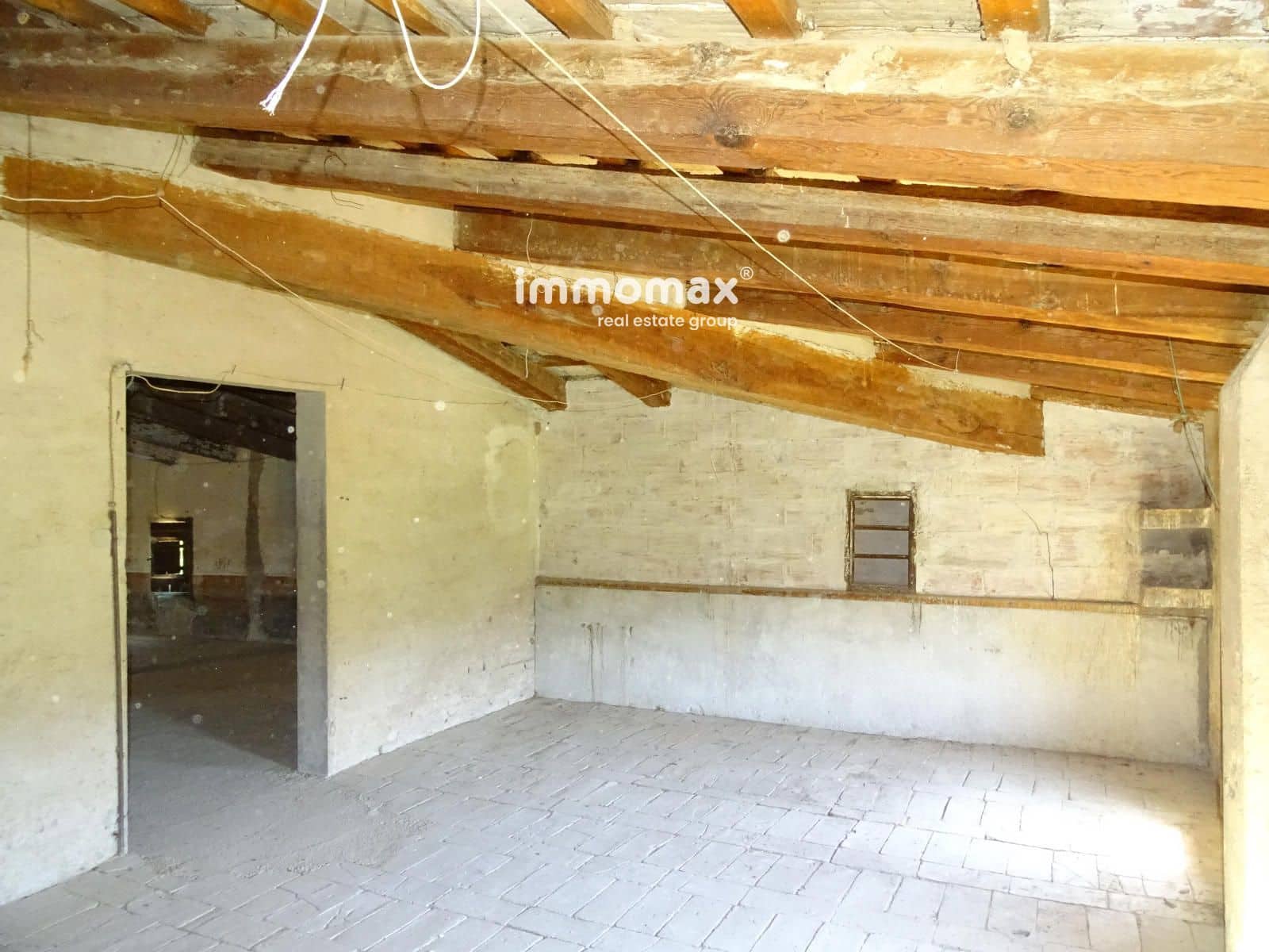 4 soverom Villa til salgs i Tortosa med garasje - € 126 000 (Ref: 8329085)