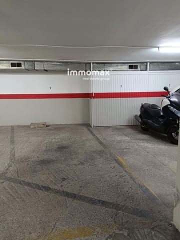 Garasje til salgs i Esplugues de Llobregat - € 12 000 (Ref: 8395436)