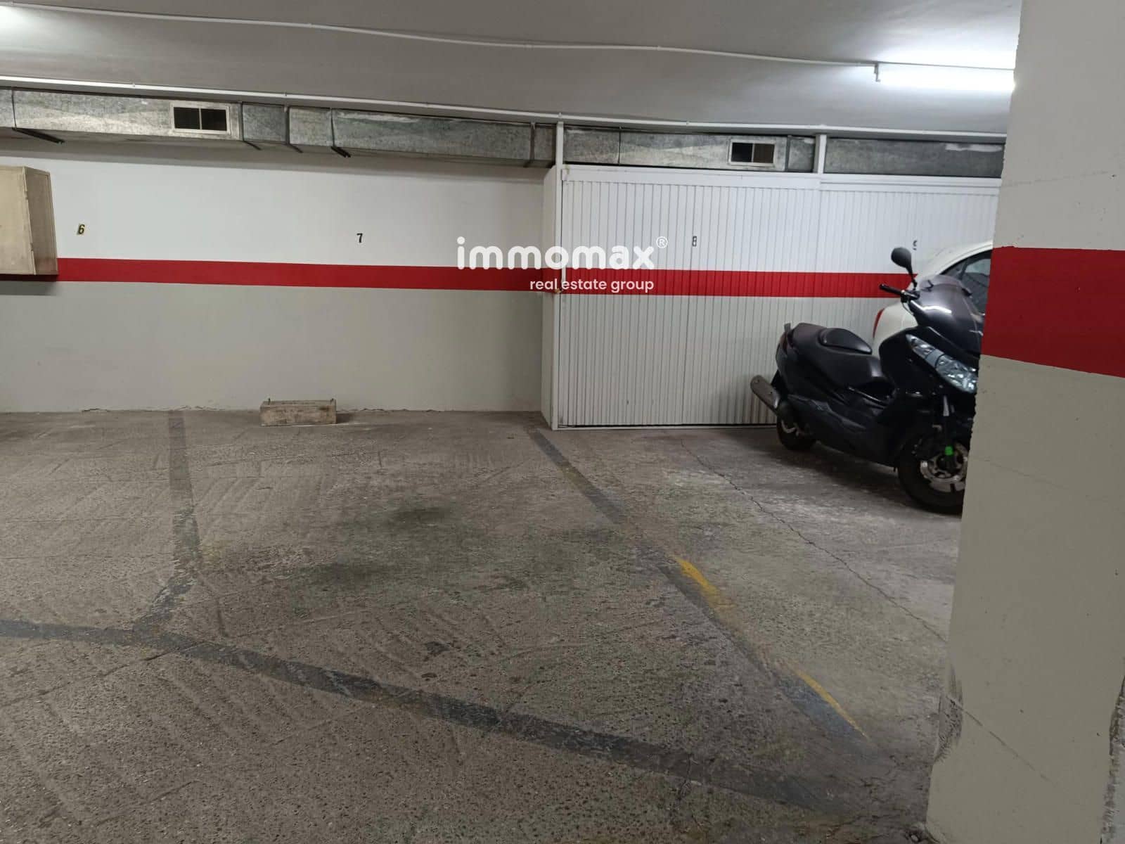 Garage zu verkaufen in Esplugues de Llobregat - 12.000 € (Ref: 8395436)