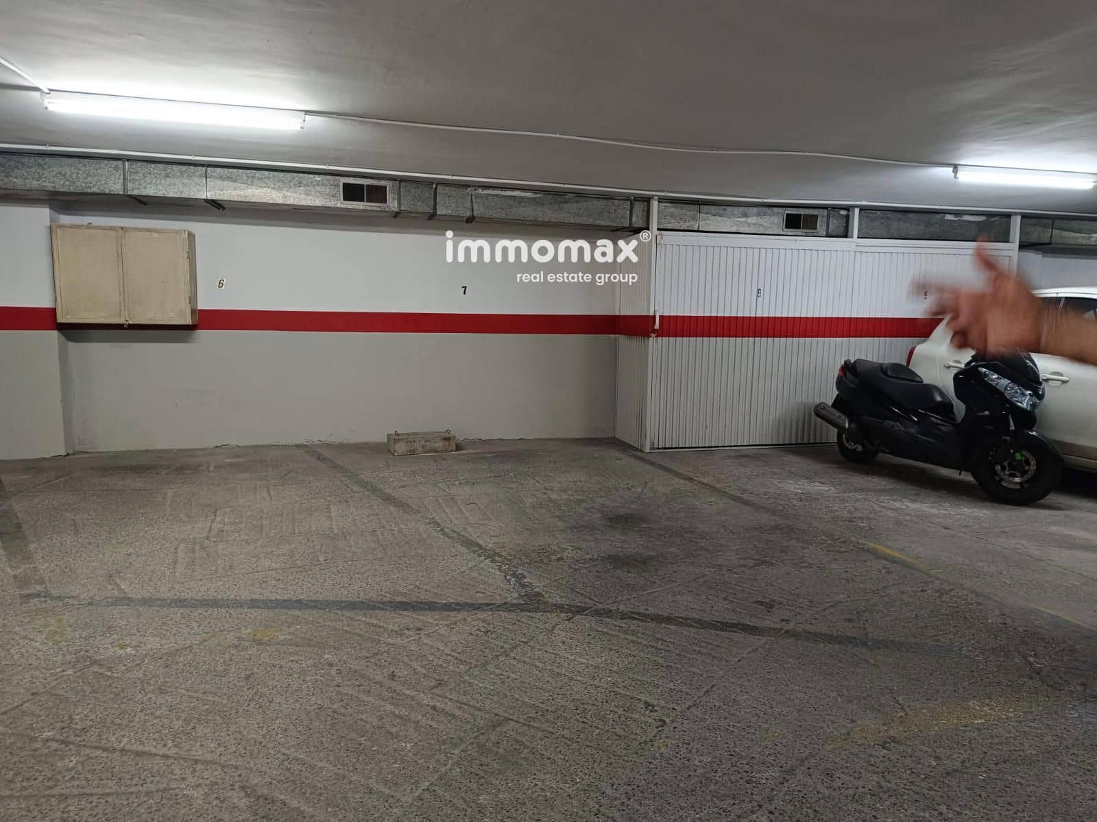 Garage zu verkaufen in Esplugues de Llobregat - 12.000 € (Ref: 8395436)