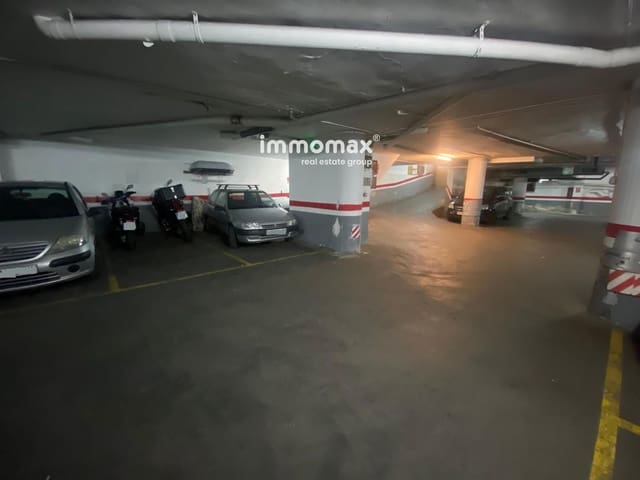 Garage til salg i Cornellà de Llobregat - € 18.000 (Ref: 8397952)