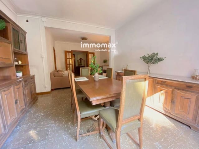 5 sovrum Lägenhet till salu i El Baix Guinardó, Barcelona stad - 550 000 € (Ref: 8433452)