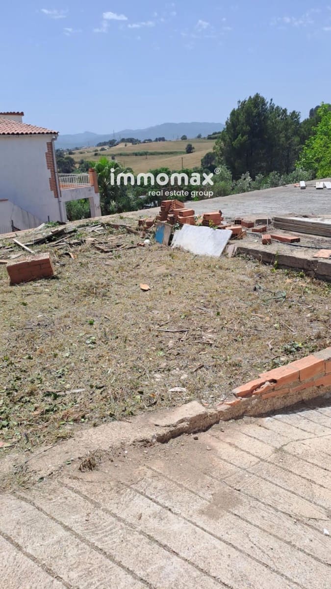 Bouwgrond te koop in Rubi - € 140.000 (Ref: 8436071)