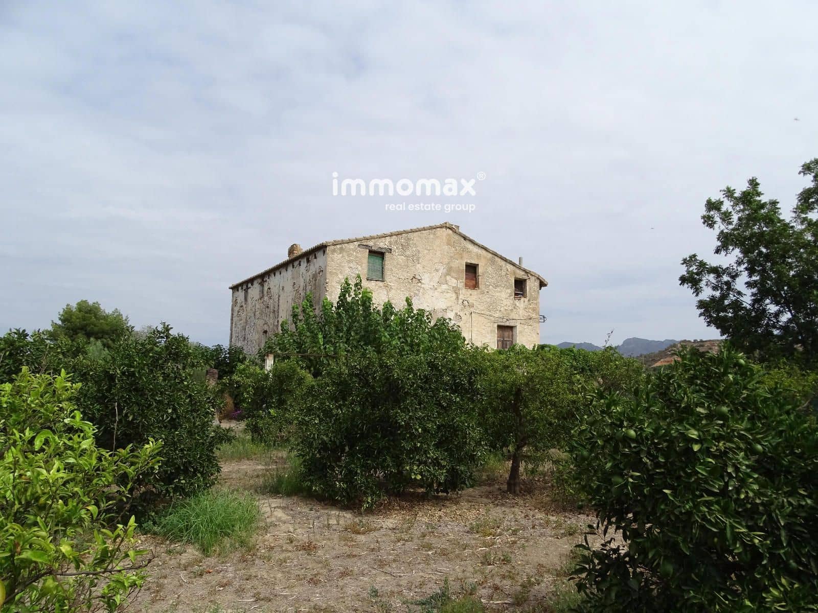 Grunde uden byggetilladelser til salg i Bitem - € 110.000 (Ref: 8489446)