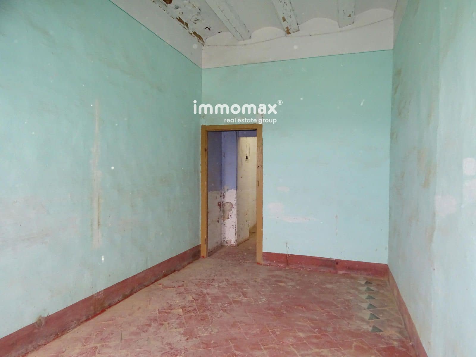 Grunde uden byggetilladelser til salg i Bitem - € 110.000 (Ref: 8489446)