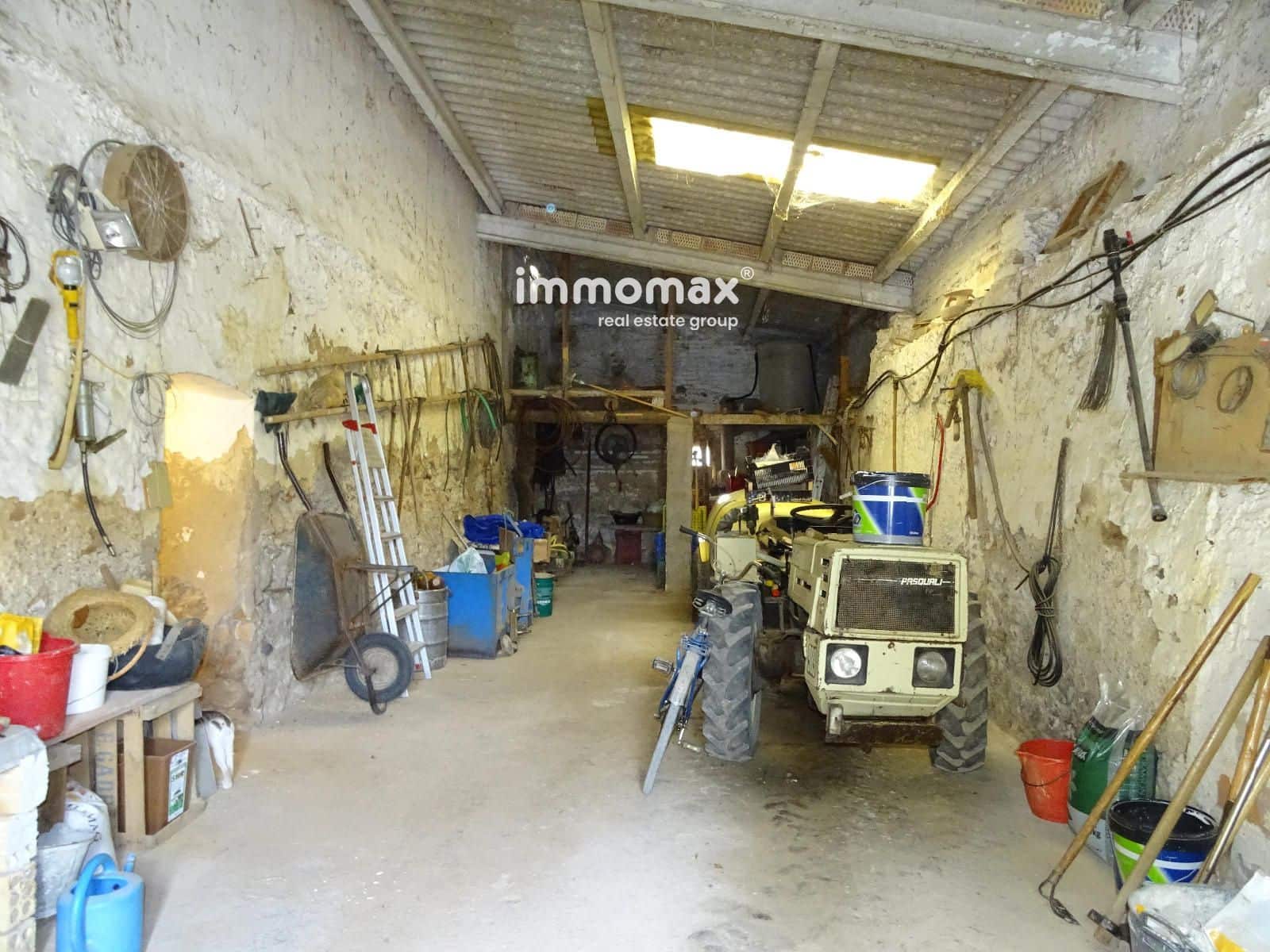 Grunde uden byggetilladelser til salg i Bitem - € 110.000 (Ref: 8489446)