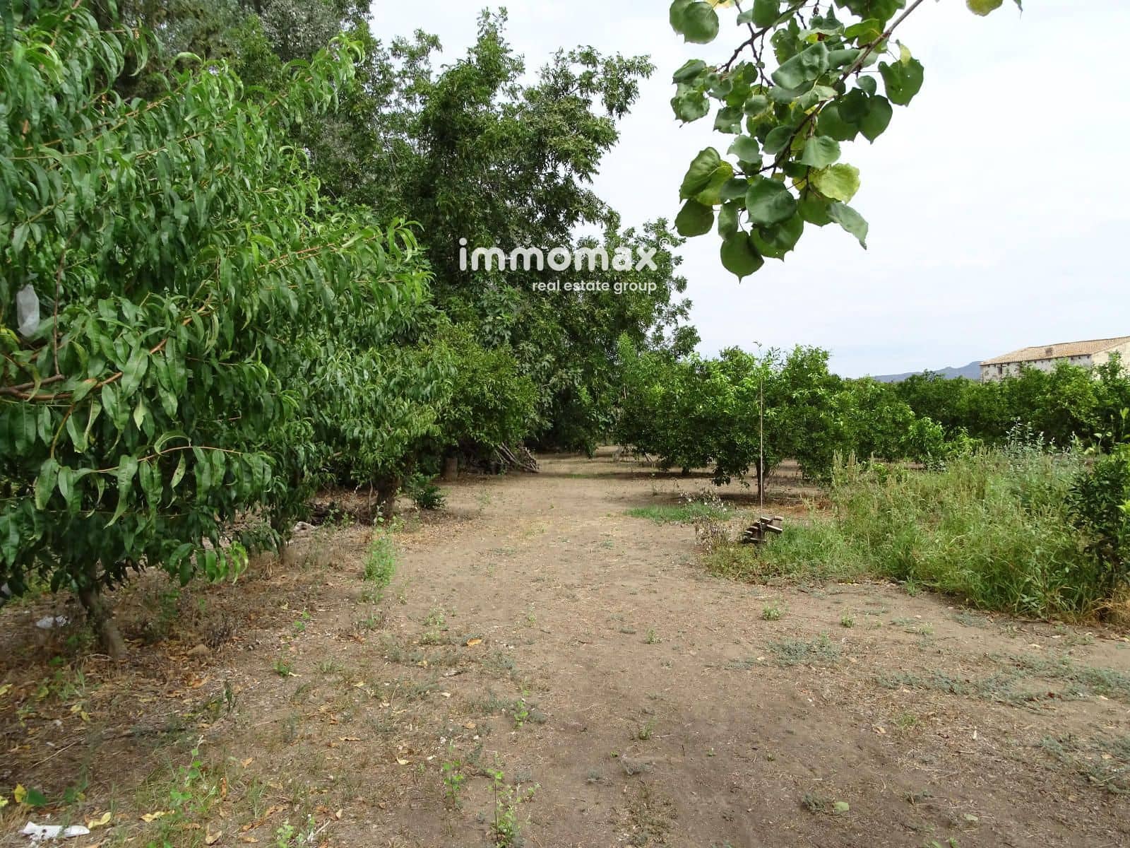 Grunde uden byggetilladelser til salg i Bitem - € 110.000 (Ref: 8489446)