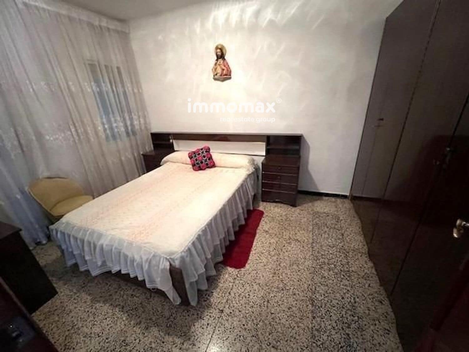 4 bedroom Flat for sale in Esplugues de Llobregat with garage - € 330,000 (Ref: 8520721)