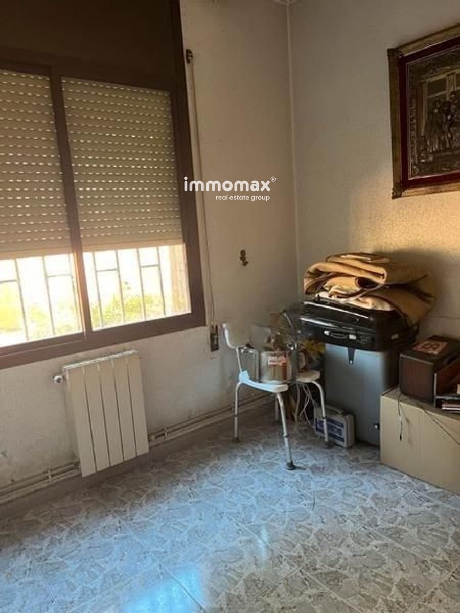 6 soveværelse Villa til salg i Sant Boi de Llobregat med garage - € 790.000 (Ref: 8524532)