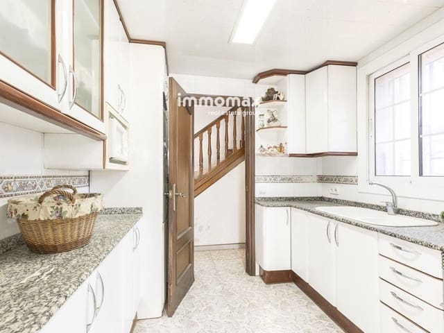 6 bedroom Villa for sale in Sant Boi de Llobregat with garage - € 790,000 (Ref: 8524532)