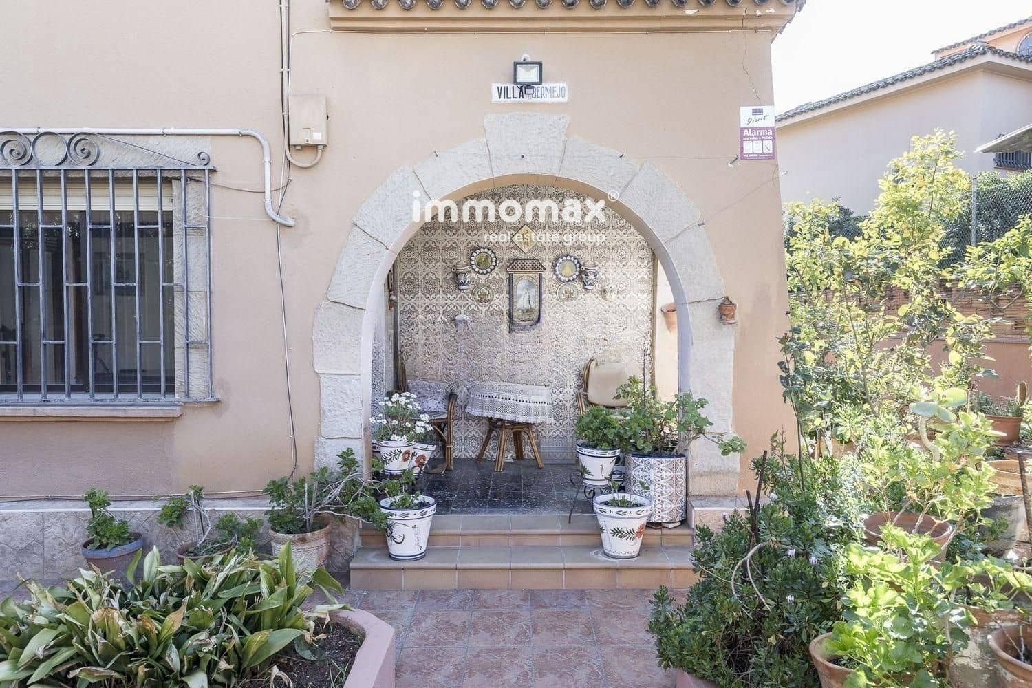 6 soveværelse Villa til salg i Sant Boi de Llobregat med garage - € 790.000 (Ref: 8524532)