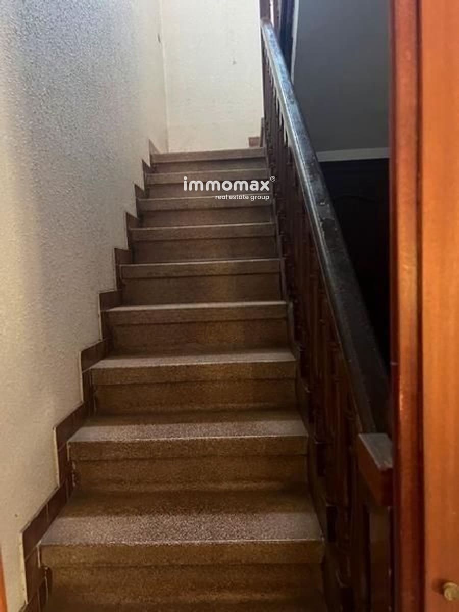 6 soveværelse Villa til salg i Sant Boi de Llobregat med garage - € 790.000 (Ref: 8524532)