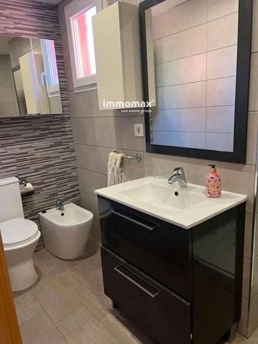 6 soveværelse Villa til salg i Sant Boi de Llobregat med garage - € 790.000 (Ref: 8524532)