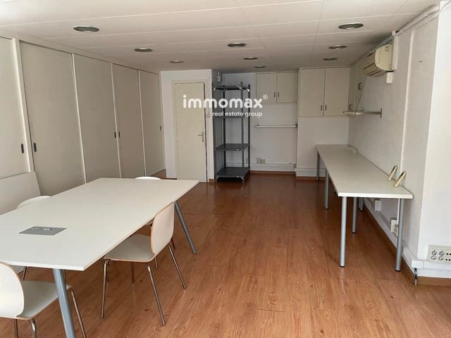 Office for rent in Provençals del Poblenou, Barcelona city - € 720 (Ref: 8532329)