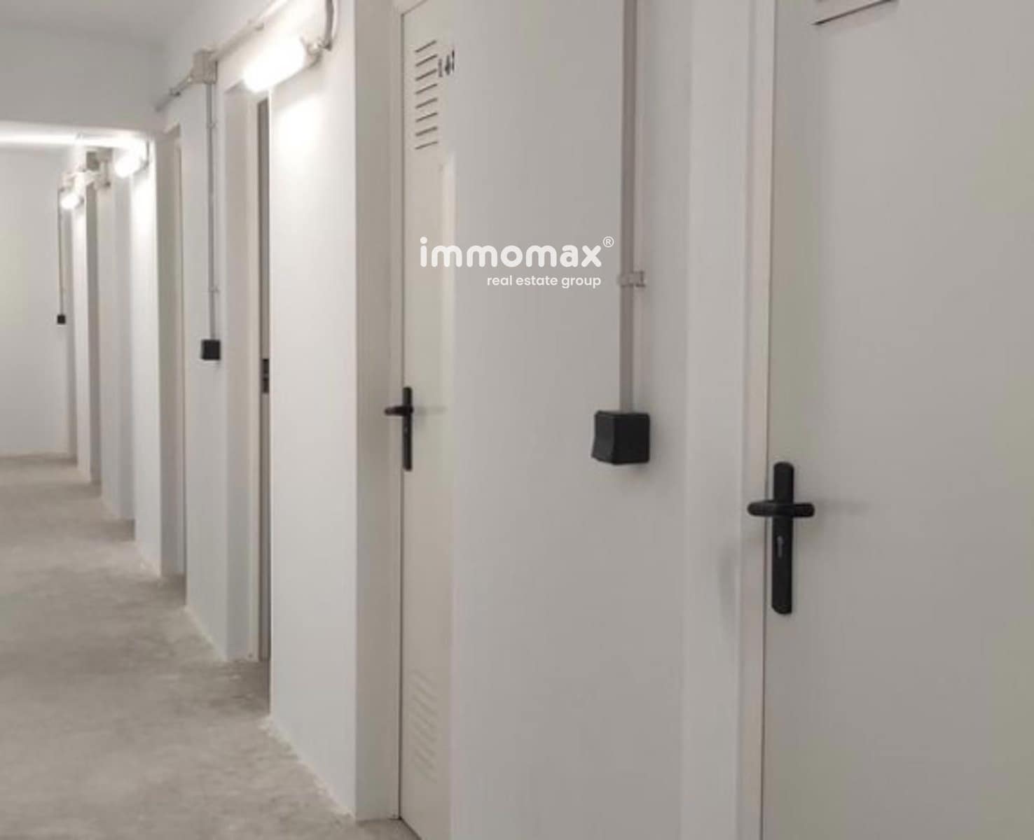 Erhverv til salg i Barcelona by - € 1.800.000 (Ref: 8552913)