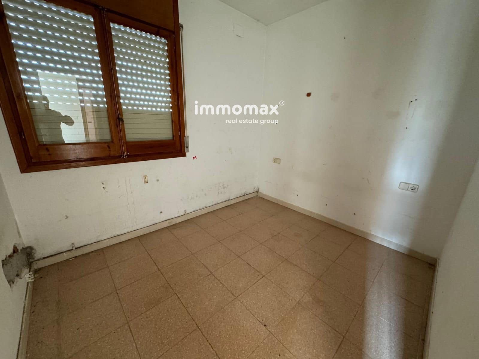 5 bedroom Villa for sale in Piera with pool - € 180,000 (Ref: 8553580)