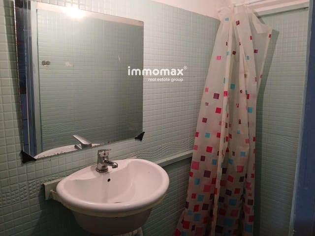 Commercial for sale in Sant Boi de Llobregat - € 110,000 (Ref: 8570986)