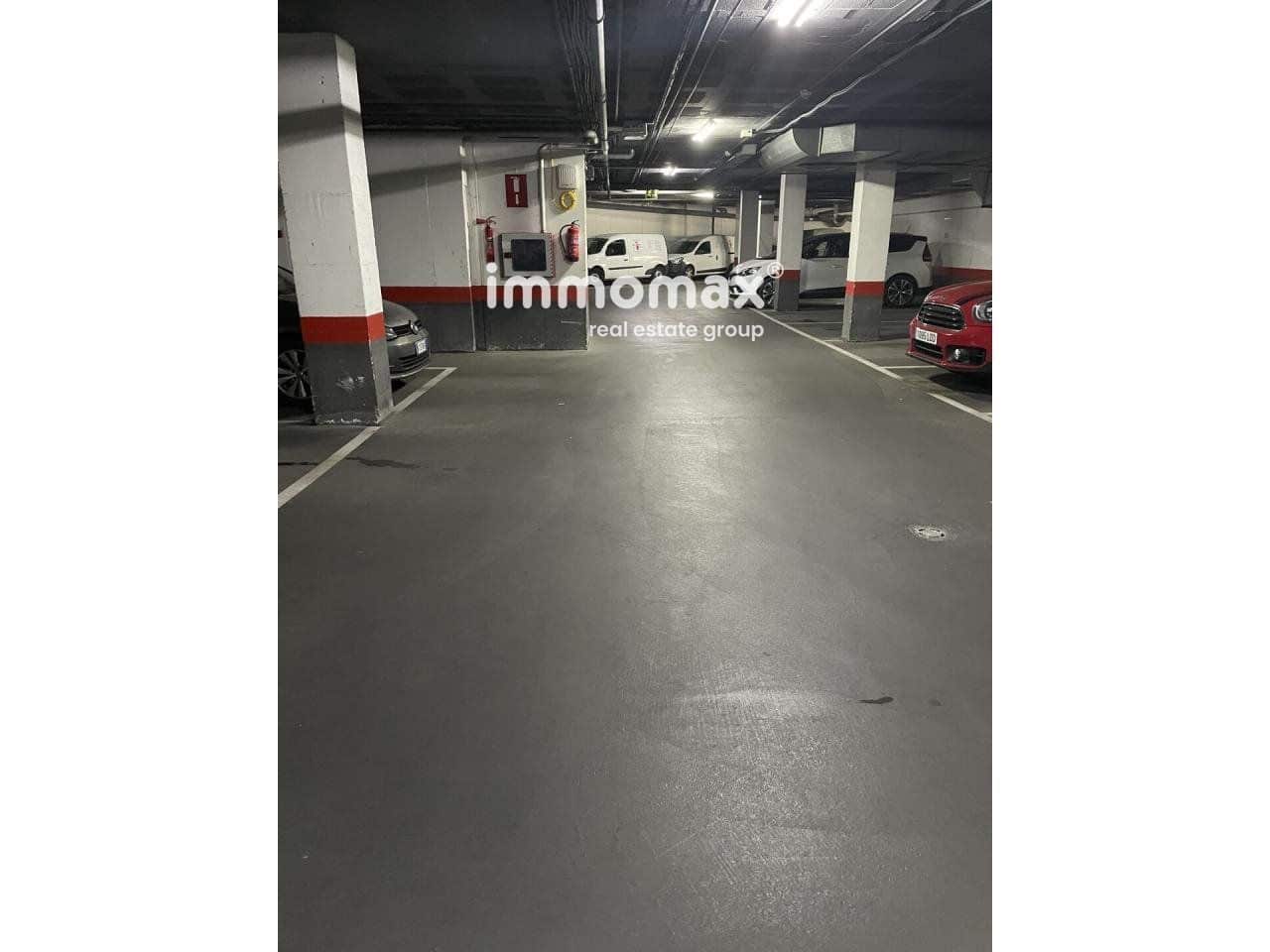 Garage for rent in Barcelona city - € 110 (Ref: 8591317)
