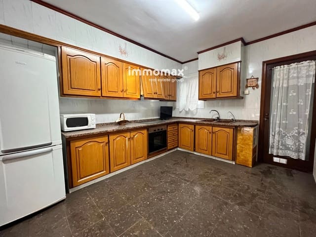 4 quarto Apartamento para venda em Vilanova i la Geltrú - 345 000 € (Ref: 8594453)