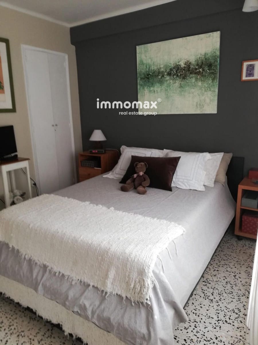 4 soveværelse Lejlighed til salg i Barcelona by - € 348.000 (Ref: 8619374)