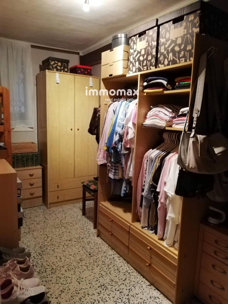 4 soveværelse Lejlighed til salg i Barcelona by - € 348.000 (Ref: 8619374)