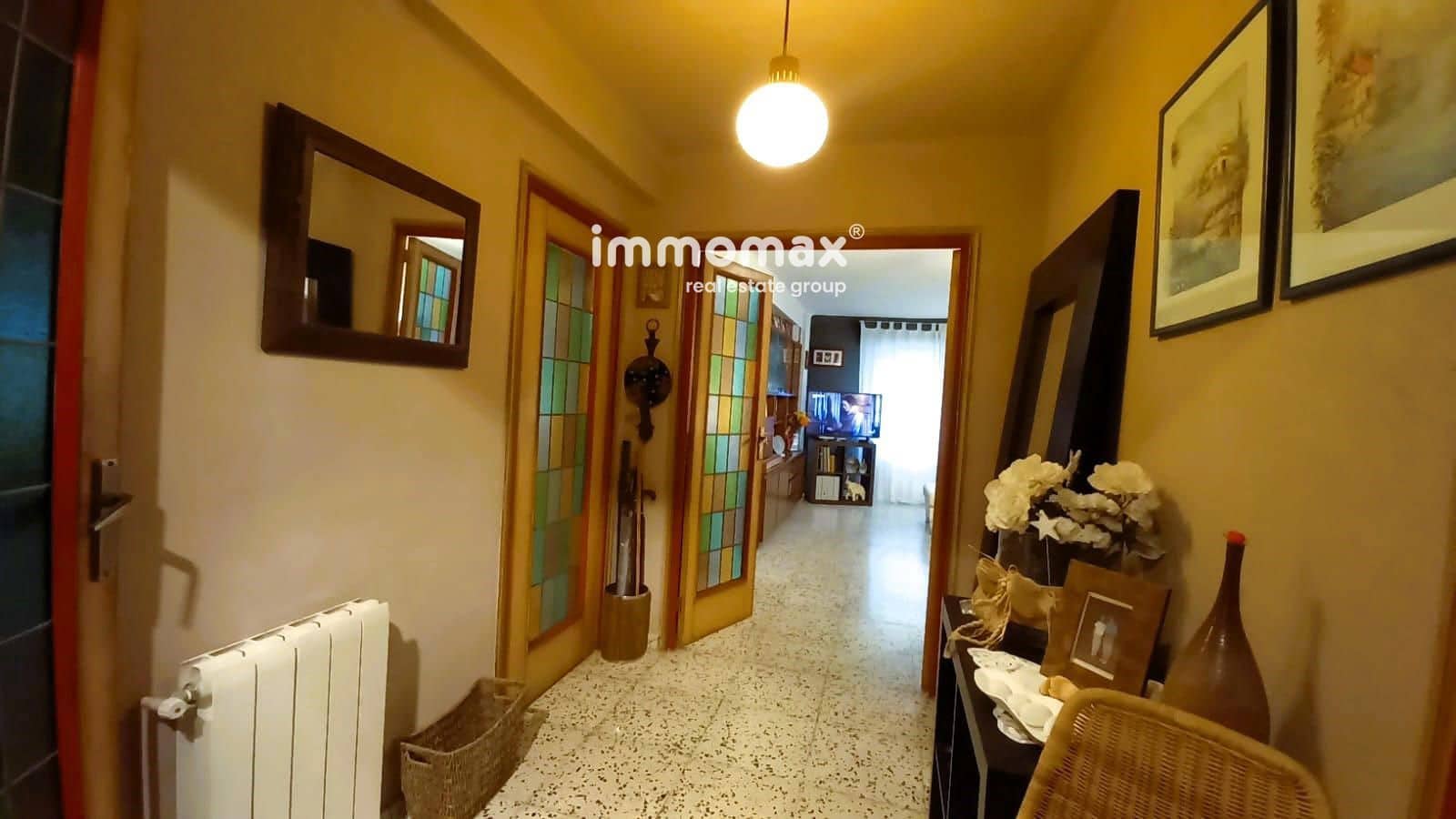 4 soveværelse Lejlighed til salg i Barcelona by - € 348.000 (Ref: 8619374)