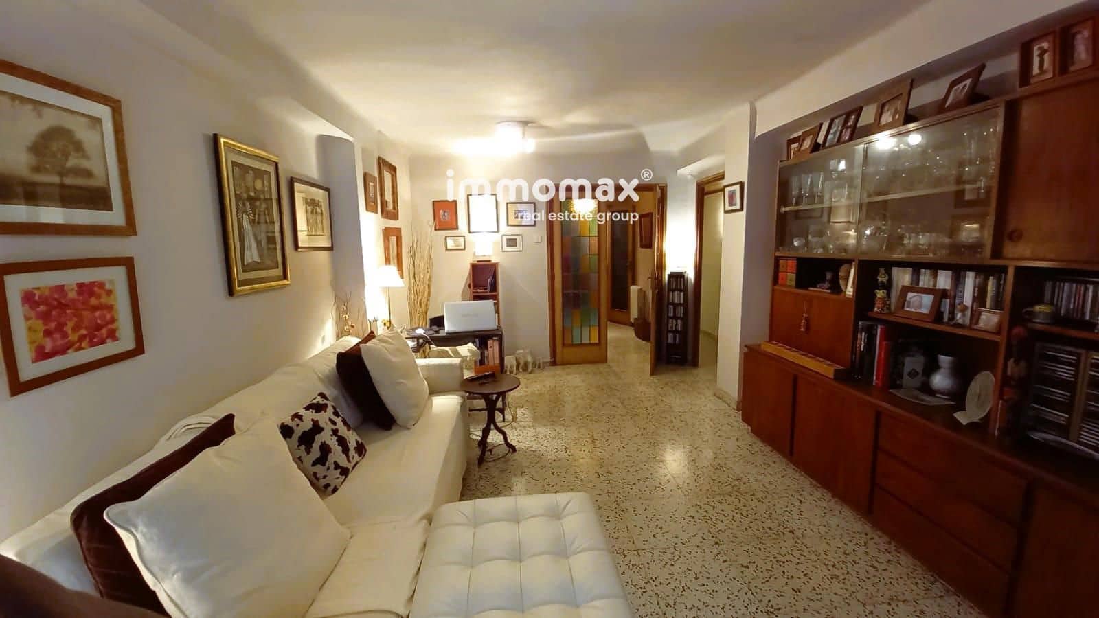 4 soveværelse Lejlighed til salg i Barcelona by - € 348.000 (Ref: 8619374)