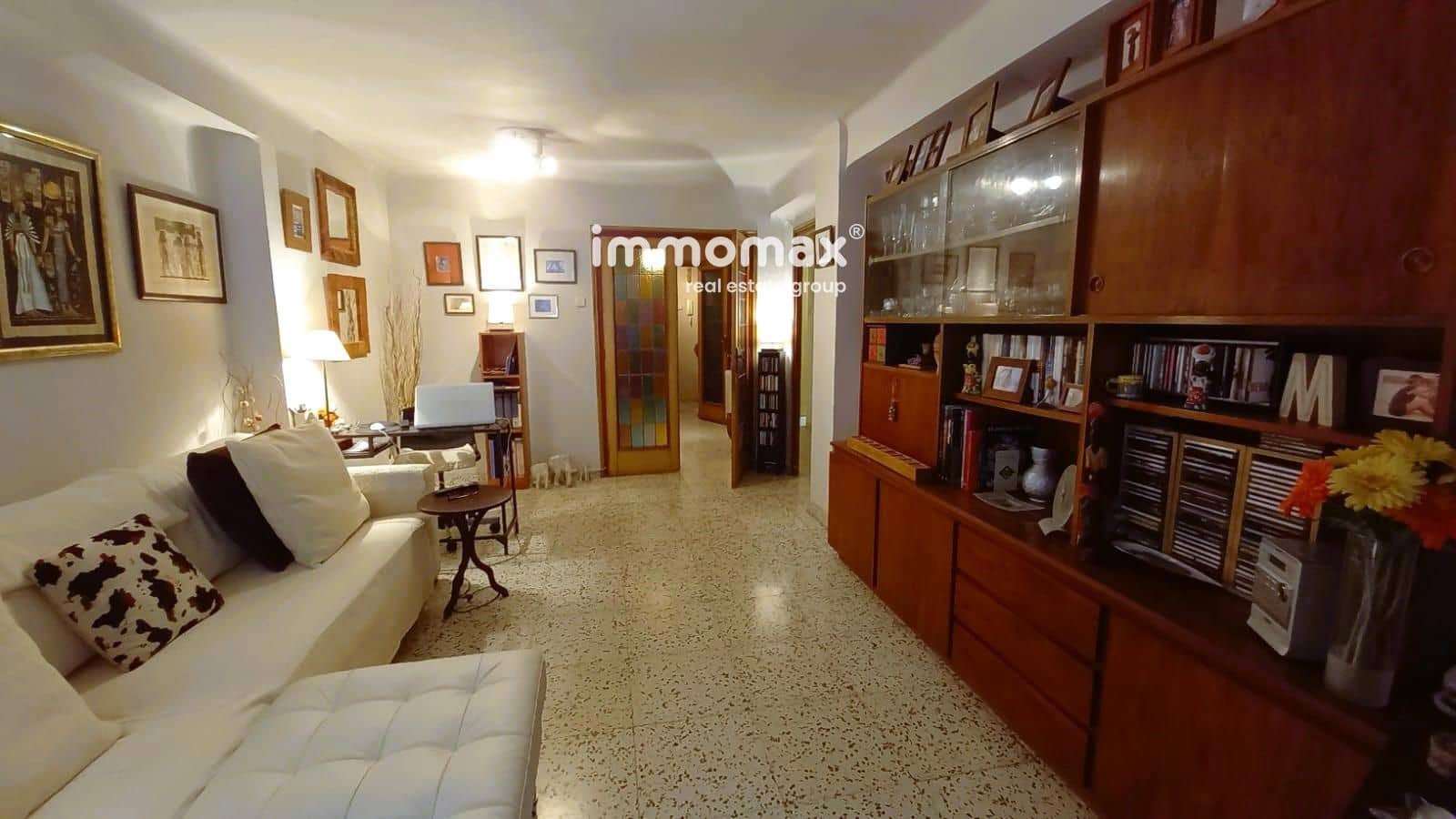 4 soveværelse Lejlighed til salg i Barcelona by - € 348.000 (Ref: 8619374)