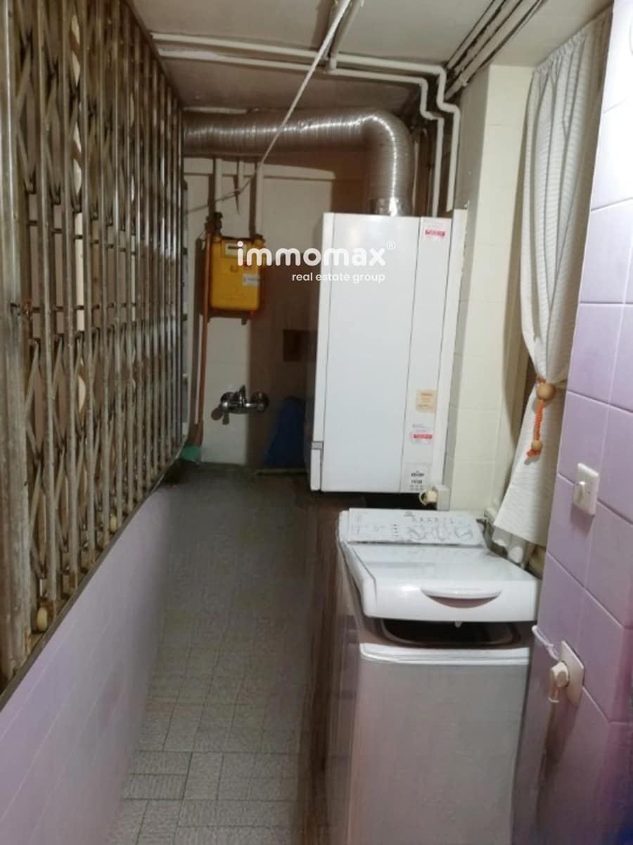 4 soveværelse Lejlighed til salg i Barcelona by - € 348.000 (Ref: 8619374)