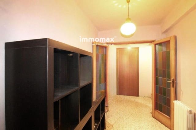 4 soveværelse Lejlighed til salg i La Sagrera, Barcelona by - € 348.000 (Ref: 8619374)