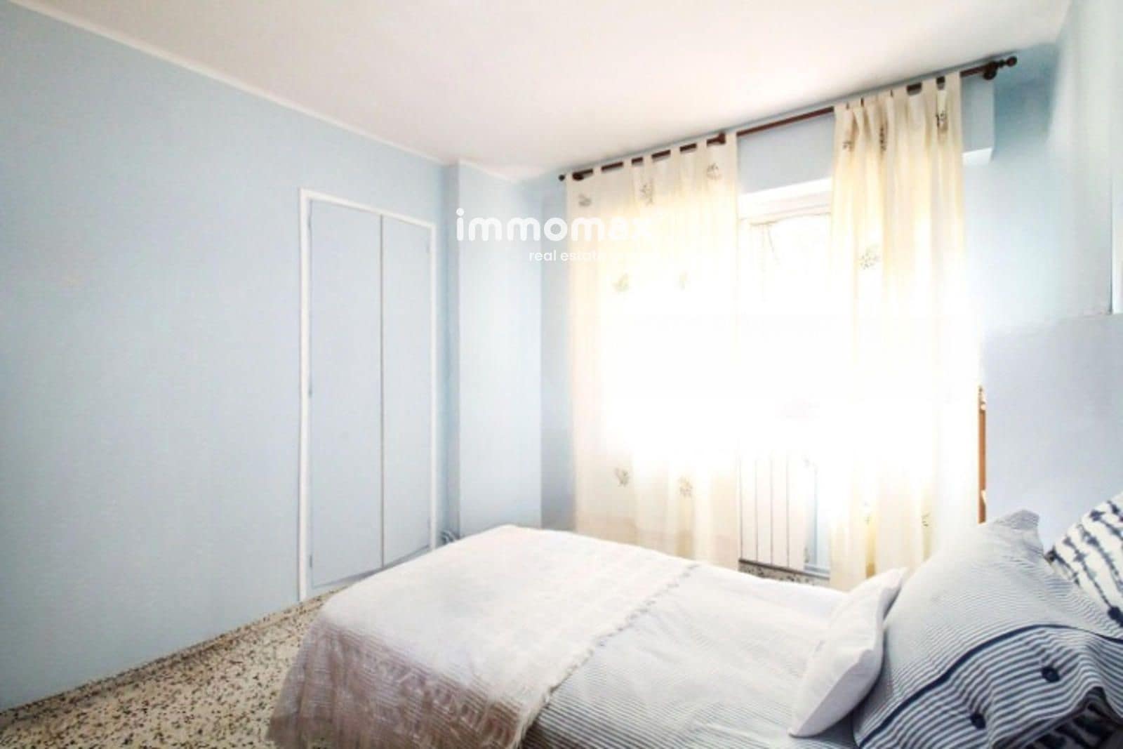 4 soveværelse Lejlighed til salg i Barcelona by - € 348.000 (Ref: 8619374)